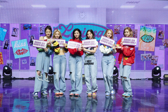 지난 9일 세번째 싱글 레비오사를 발매한 그룹 트라이비(TRI.BE) 컴백 기념 미디어 쇼케이스와 팬 쇼케이스를 성공적으로 마쳤다.<티알엔터테인먼트, 멜로우엔터테인먼트 제공>